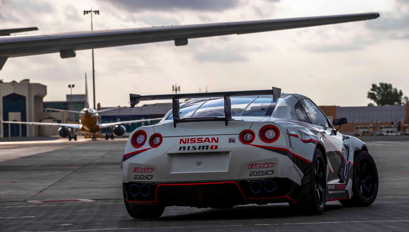 Illustration for article titled A 1,380 Horsepower Nissan GT-R Just Set The Drifting World Record At 190 MPH